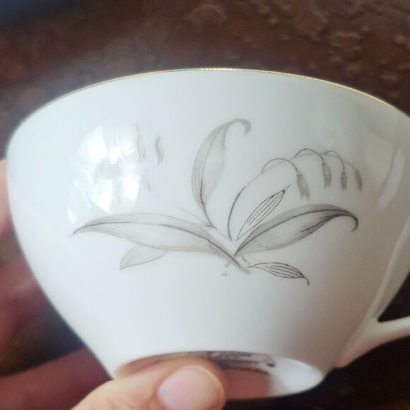 Kaysons Fine China Golden Rhapsody Tea Cup Saucer Set Vintage 1961 Floral Design - Picture 2 of 10